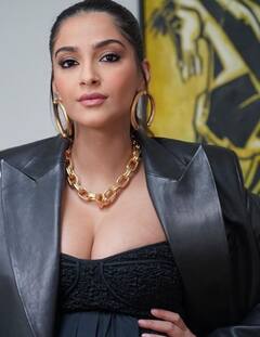 Sonam Kapoor: प्रेग्नेंट सोनम कपूर का ये ऑल ब्लैक लुक है बेहद खास, सामने आईं खूबसूरत तस्वीरें