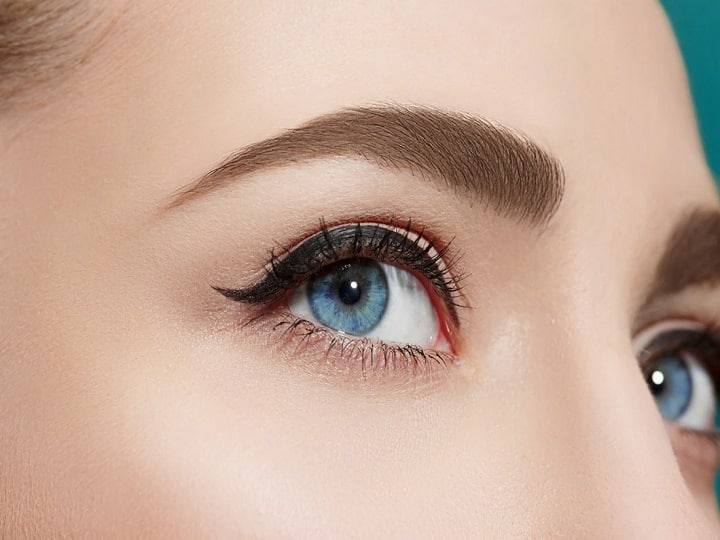 Eye Liner Removal Tips know how to remove eyeliner without water Eye Makeup Tips: पानी बिना यूज किए रिमूव करना है आईलाइनर, फॉलो करें ये आसान तरीके