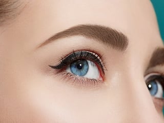 Healthier Eyes : दृष्टी निरोगी ठेवण्यासाठी फॉलो करा 'या' टिप्स...