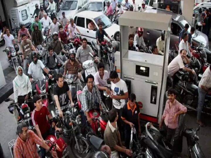 Petrol, Diesel Price : புதிய விலையில் மாற்றம் உண்டா? இன்றைய பெட்ரோல் டீசல் விலை நிலவரம்!!