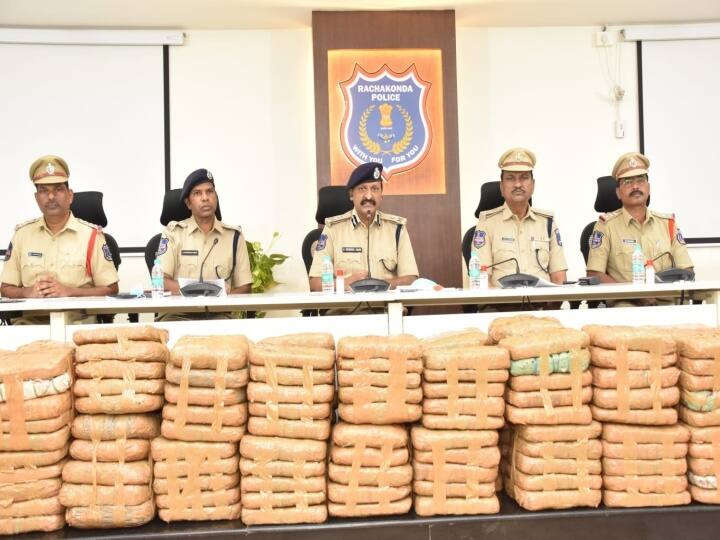 Hyderabad Rachakonda police arrested ten members seized 470 kg ganja Hyderabad Ganja Seize : హైదరాబాద్ లో భారీగా గంజాయి సీజ్, మహిళలకు కమీషన్ ఆశ చూపి స్మగ్లింగ్