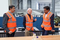 In Pics: లండన్ నుంచి దావోస్‌కు మంత్రి కేటీఆర్ - దిగ్గజ కంపెనీల ప్రతినిధులతో భేటీలు