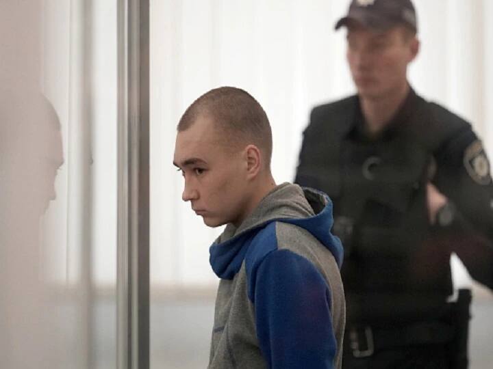 Russia ukraine war a russian soldier convicted for killing civilian gets life term Russia Ukraine War: युद्ध के बीच यूक्रेन में रूसी सैनिक को मिली कड़ी सजा, ये है आरोप