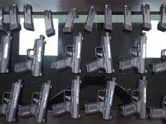 Jammu Kashmir Police: जम्मू कश्मीर में लश्कर के पांच हाइब्रिड आतंकी गिरफ्तार, एक सरपंच की हत्या में रह चुका है शामिल