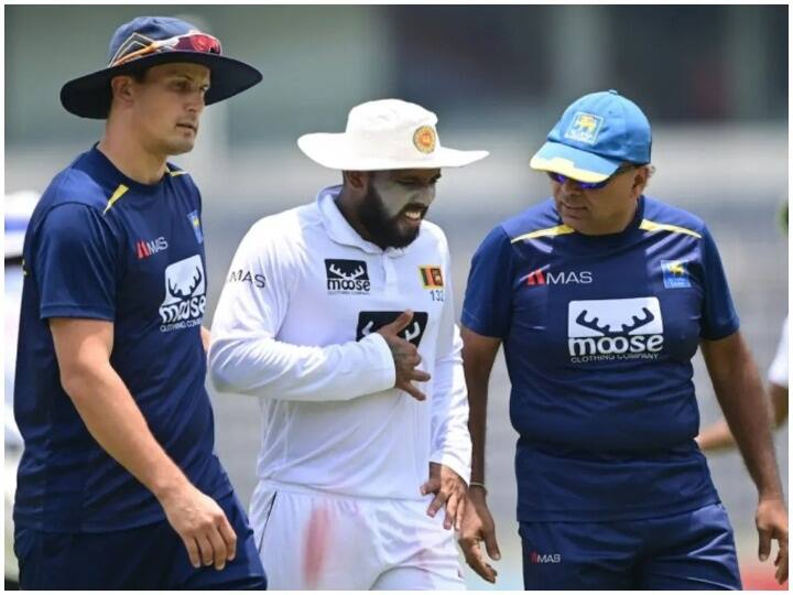 BAN vs SL 2nd test kusal mendis hospitalized walks off the field holding his chest BAN vs SL: ढाका टेस्ट में फील्डिंग के दौरान श्रीलंकाई खिलाड़ी के सीने में हुआ दर्द, अस्पताल में भर्ती