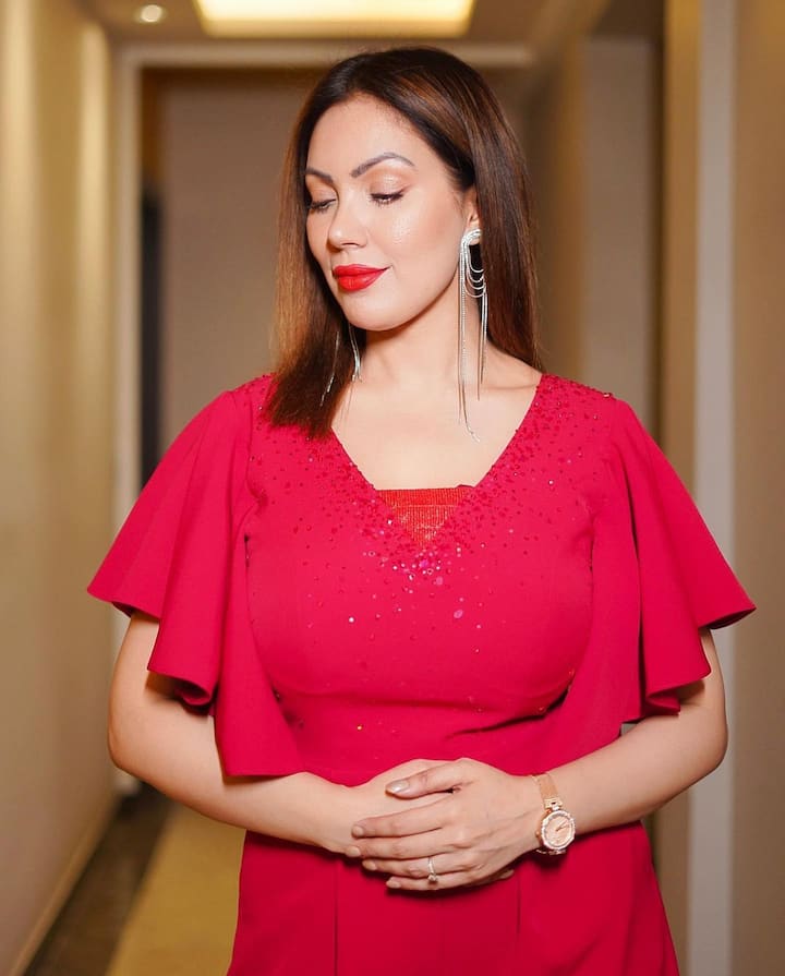 गेली कित्येक वर्ष ही मालिका प्रेक्षकांचे मनोरंजन करत आहेत. या मालिकेच्या कथानकाला आणि मालिकेमधील कलाकारांना प्रेक्षकांची पसंती मिळाली आहे. पण काही दिवसांपूर्वी तारक मेहता का उल्टा चष्मा या मालिकेमधील अभिनेते शैलेश लोढा (Shailesh Lodha) यांनी ही मालिका सोडण्याचा निर्णय घेतला, अशी चर्चा सुरू होती. आता लवकरच मुनमुन दत्ता (Munmun Dutta) देखील ही मालिका सोडणार असल्याची चर्चा सध्या सोशल मीडियावर सुरू आहे. (photo:/mmoonstar/ig)