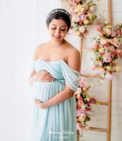 Pranitha Subhash: అమ్మ కావడమే వరం, బేబీ బంప్‌తో ప్రణీత ఫోటోషూట్