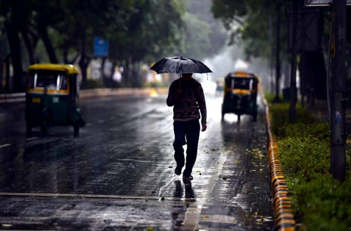 Weather Update Heavy Rainfall Stong Gusty Winds Lash Delhi Ncr