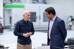 In Pics: లండన్ నుంచి దావోస్‌కు మంత్రి కేటీఆర్ - దిగ్గజ కంపెనీల ప్రతినిధులతో భేటీలు