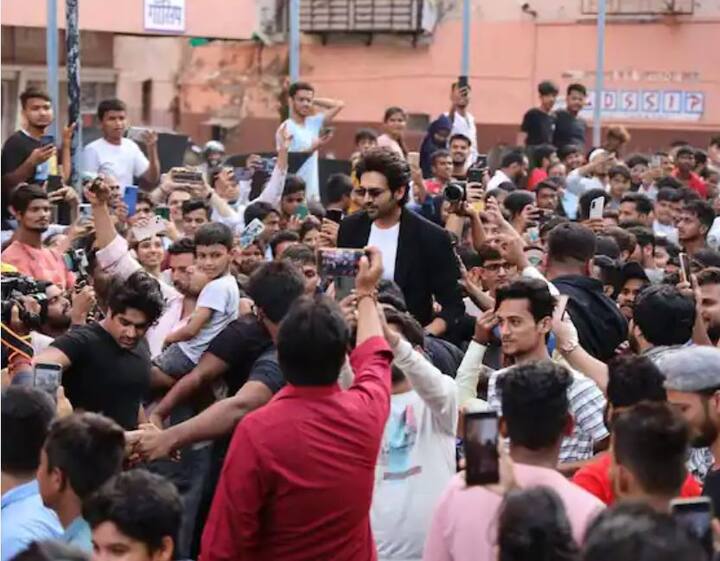 ਕਾਰਤਿਕ ਆਰੀਅਨ ਦੀ ਫਿਲਮ 'Bhool Bhulaiya 2' ਇਨ੍ਹੀਂ ਦਿਨੀਂ ਹਰ ਕਿਸੇ ਦੀ ਜ਼ੁਬਾਨ 'ਤੇ ਹੈ। ਫਿਲਮ ਬਾਕਸ ਆਫਿਸ 'ਤੇ ਵੀ ਜ਼ਬਰਦਸਤ ਕਮਾਈ ਕਰ ਰਹੀ ਹੈ।