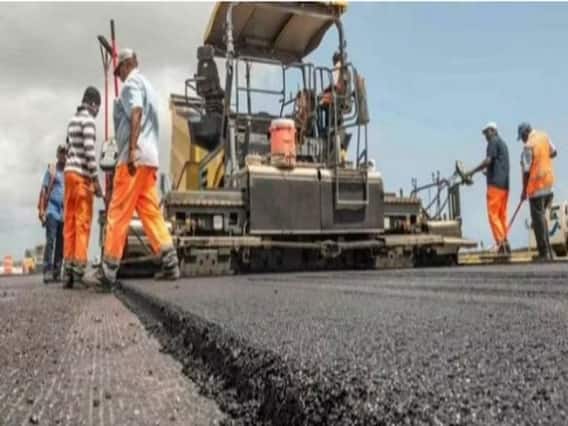 Mumbai News: मानसून से पहले BMC ने 300 सड़कें बनानी शुरू कीं, मजबूती के लिए सीमेंट का होगा इस्तेमाल Mumbai News: मानसून से पहले BMC ने 300 सड़कें बनानी शुरू कीं, मजबूती के लिए सीमेंट का होगा इस्तेमाल