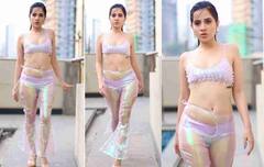 Urfi Javed Dress: सोशल मीडिया सेंसेशन उर्फी जावेद के ये 10 लुक, जिन्हें देख लोग रह गए हैरान!