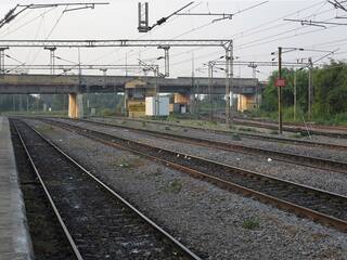 Mumbai News: मुंबई में BMC की मदद से रेलवे पटरियों पर जल्द बनेंगे 10 फुट ओवर ब्रिज, जानिए- कब तक पूरा हो जाएगा निर्माण