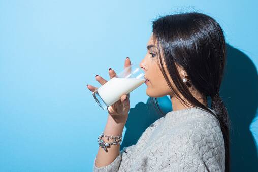 Milk For Weight Loss Best Milk For Weight Loss Should I Stop Drinking Milk To Lose Weight Weight Loss Tips: दूध पीकर भी कम हो जाएगा वजन, जानिए कैसे पीना चाहिए दूध