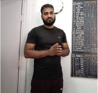 સુરત રેલવે સ્ટેશન વિસ્તારમાં કિશોરી પર દુષ્કર્મ, ગણતરીના કલાકોમાં પોલીસે આરોપીઓને પકડી પાડ્યા