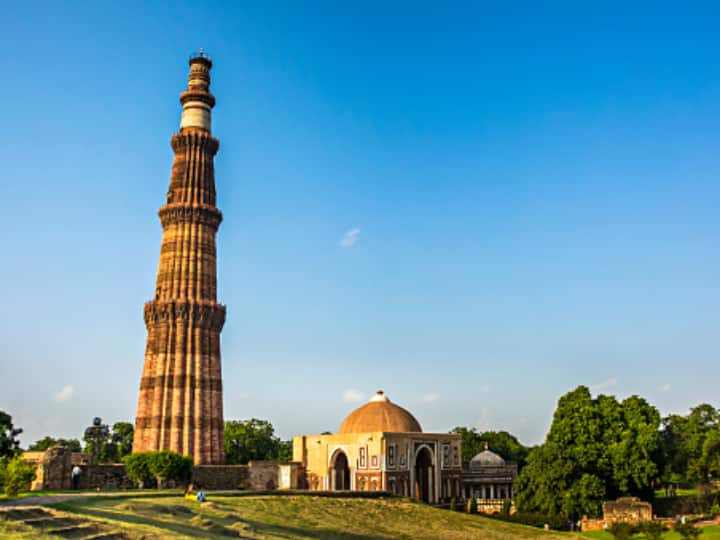 Delhi Court To Hear Petition On Restoration Of Hindu Jain Deities Idols In Qutub Complex Qutub Minar Meru Tower Delhi Court To Hear Petition On Restoration Of Hindu Idols In Qutub Minar Complex Today