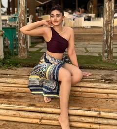 એક્ટ્રેસ શેફાલી જરીવાલાનો હોટ બિકિની અંદાજ, જુઓ તસવીરો