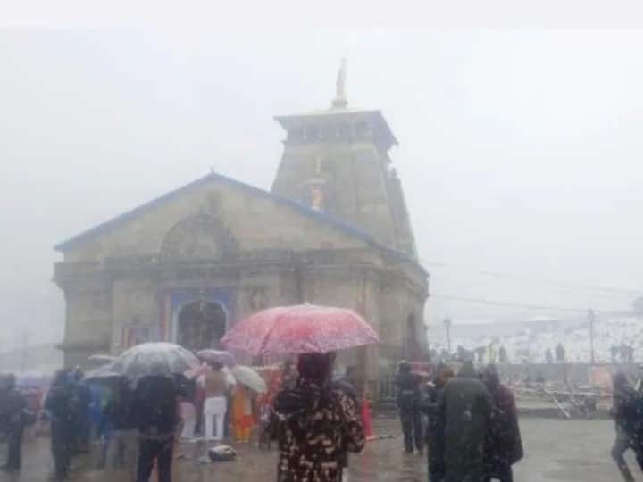 Char Dham Yatra: Thousands Of Pilgrims Stopped On Way To Kedarnath, Yamunotri Due To Snowfall, Rains Char Dham Yatra: Thousands Of Pilgrims Stopped On Way To Kedarnath, Yamunotri Due To Snowfall, Rains