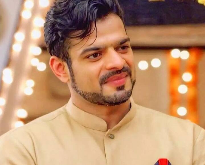 ये है मोहब्बतें के रमन उर्फ करण पटेल कथित तौर पर एक एपिसोड के 1 से 1.25 लाख रुपये चार्ज करते हैं.