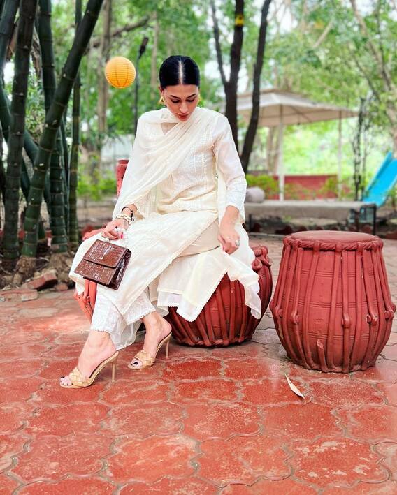 Pavitra Punia Instagram: कातिल हैं पवित्रा पुनिया की अदाएं, दर्शकों को दीवाना बना लेते हैं एक्ट्रेस के कातिलाना लुक्स