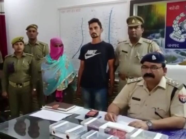 Bareilly News aBaheri police arrested a miscreant couple after encounter ANN Bareilly Crime: बहेड़ी पुलिस ने मुठभेड़ के बाद एक बदमाश दंपति को किया गिरफ्तार, उत्तराखंड में भी दर्ज हैं कई मामले