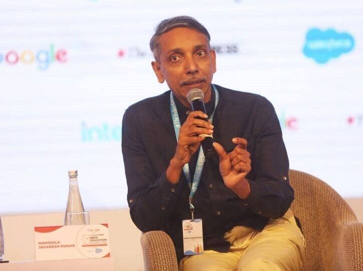 CUET UG 2022 Likely To Be Held Twice A Year: UGC Chairman CUET UG: இனி ஆண்டுக்கு 2 முறை க்யூட் தேர்வு.. புதிய திட்டத்தைக் கூறிய யுஜிசி தலைவர்!