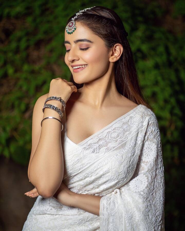 అశోకవనంలో సినిమా హిట్ అయినప్పటికీ క్రెడిట్ అంతా విశ్వక్ సేన్ ఖాతాలోనే పడింది. -Image Credit:Rukshar Dhillon/Instagram