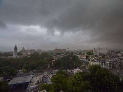 UP Weather Forecast: यूपी में आज भी आंधी-तूफान के साथ बारिश की संभावना, जानिए लखनऊ सहित तमाम प्रमुख शहरों का मौसम अपडेट