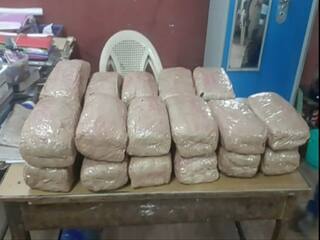 Ganja Seized : ஆந்திராவில் இருந்து கடத்திவரப்பட்ட 44 கிலோ கஞ்சா.. பறிமுதல் செய்த போலீசார்..