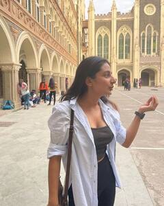 Actress Esther Anil: நடிகை எஸ்தர் அனிலின் இன்ஸ்டா க்ளிக்ஸ்!