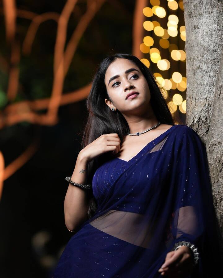 దీప్తి సునయన లేటెస్ట్ ఫోటోలు -Image Credit:Deepthi Sunaina/Instagram