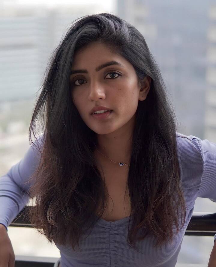 'అంతకుముందు ఆ తరువాత' సినిమాతో హీరోయిన్ గా ఎంట్రీ ఇచ్చింది ఈషారెబ్బ.(Courtesy : Eesha Rebba Instagram)