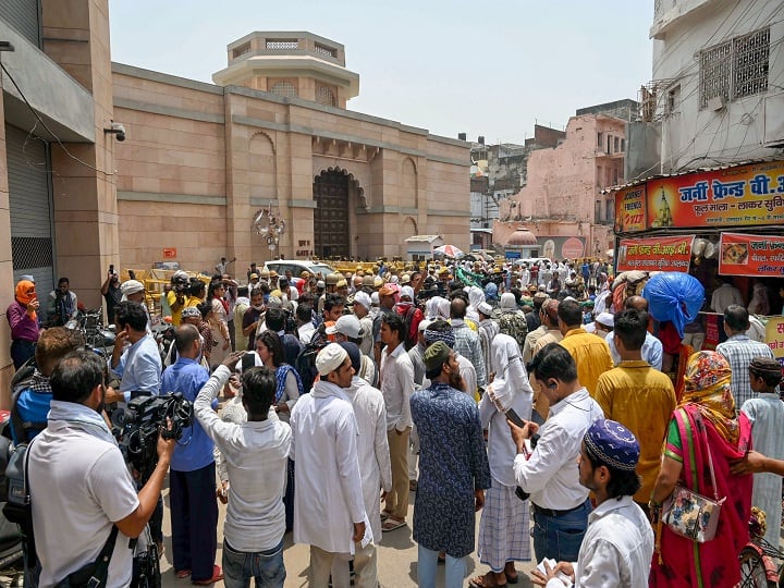 Gyanvapi Mosque Case: Varanasi Court To Hear Muslim Side's Plea First On May 26 Gyanvapi Mosque Case: Varanasi Court To Hear Muslim Side's Plea First On May 26