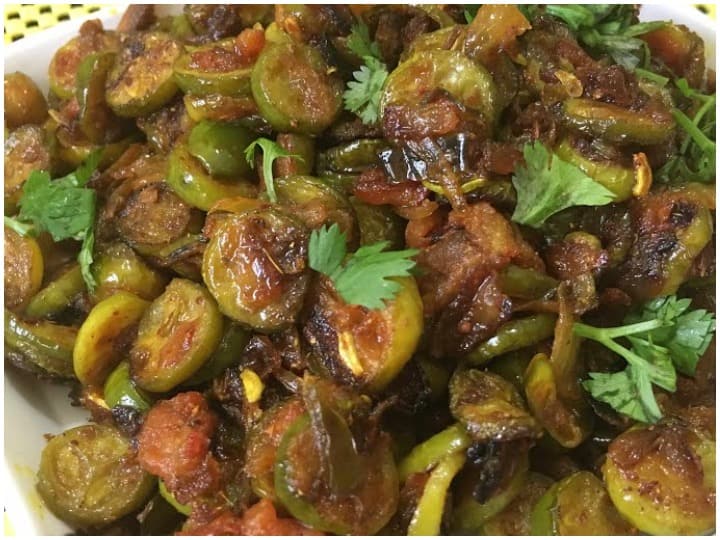 Kitchen Hacks Ivy Gourd Vegetable Recipe Kundru Dry Recipe Benefits Of Ivy Gourd Kitchen Hacks: दाल के साथ कुंदरू की सब्जी खाकर आ जाएगा मज़ा, 10 मिनट में बनाएं ये रेसिपी