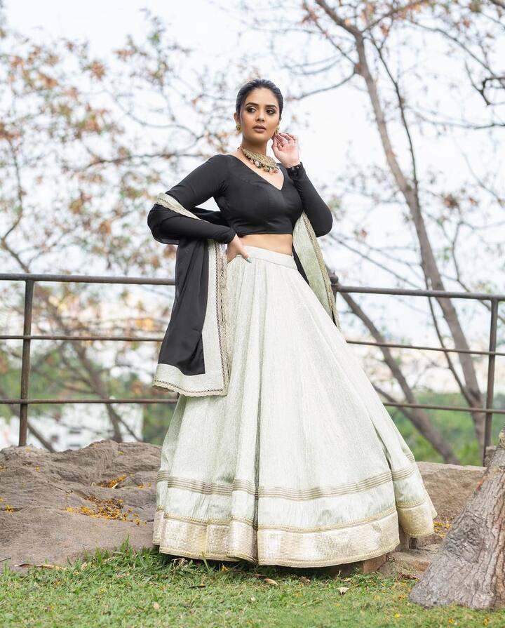శ్రీముఖి అందమైన ఫోటోలు -Image credit: SreeMukhi/Instagram