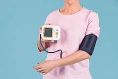 High Blood Pressure : हाई ब्लड प्रेशर को करना है कंट्रोल, अपनाएं ये आयुर्वेदिक नुस्खे