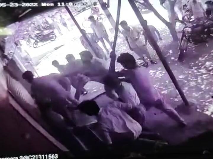 Three people were stabbed in a love affair issue in Tiruppur திருப்பூர் : காதல் பிரச்சனையில் மூன்று பேருக்கு கத்திக்குத்து.. துரத்தித்தாக்கிய கும்பல்..