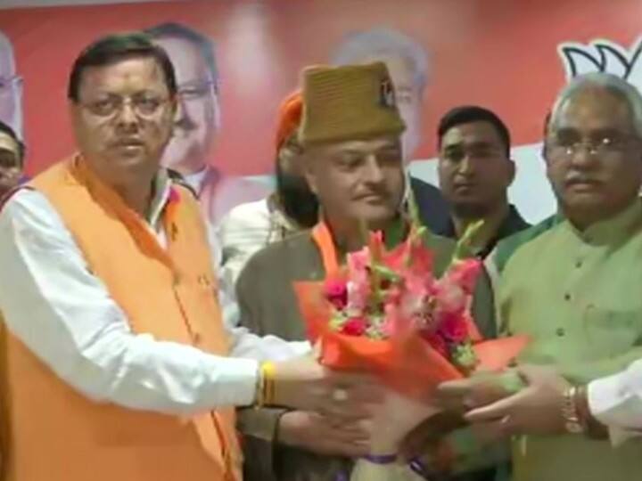 Uttarakhand Ajay Kothiyal joins BJP AAP's CM candidate forAssembly elections presence of CM Pushkar Singh Dhami in Dehradun Ajay Kothiyal Joins BJP: उत्तराखंड विधानसभा चुनाव में AAP के सीएम फेस रहे कर्नल अजय कोठियाल बीजेपी में शामिल