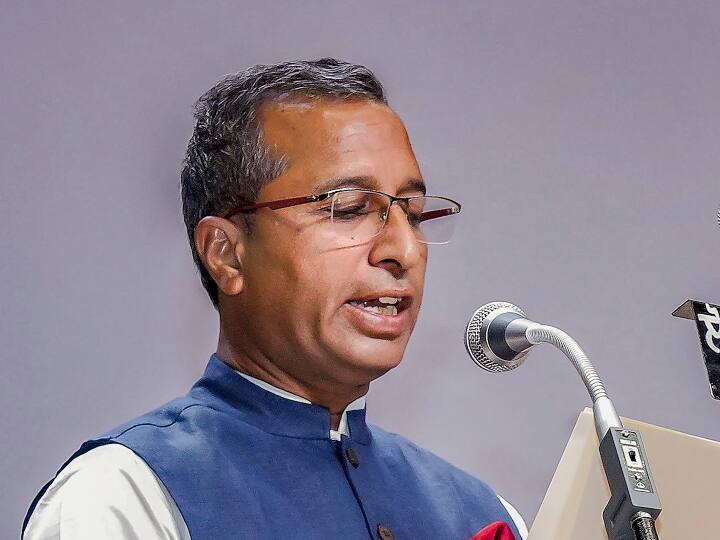 Vijay Singla Arrested: मंत्री पद से बर्खास्तगी और गिरफ्तारी के बाद विजय सिंगला का पहला बयान, जानें क्या कहा? Vijay Singla on corruption allegations and Bhagwant Mann move Vijay Singla Arrested: मंत्री पद से बर्खास्तगी और गिरफ्तारी के बाद विजय सिंगला का पहला बयान, जानें क्या कहा?