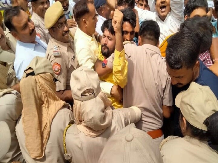 Rajasthan: जयपुर में बेरोजगारों ने भरी हुंकार, उपेन यादव बोले सरकार से हो चुका है आर-पार की लड़ाई का एलान