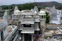 Tourist Places Udaipur: पिछोला झील से लेकर सहेलियों की बाड़ी तक, ये हैं उदयपुर शहर के फेमस पर्यटक स्थल