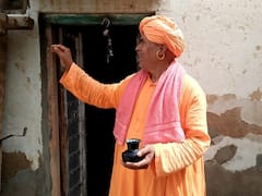 Jhunjhunu News: झुंझुनू में मिला सैकड़ों साल पुराना घी से भरा कलश, सैंपल के लिए भेजा जाएगा लैब, देखें तस्वीरें