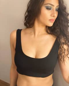 In Pics: भोजपुरी एक्ट्रेस Namrata Malla के ब्लैक बिकिनी में करवाया फोटशूट, तस्वीरें देख फैंस के उड़े होश