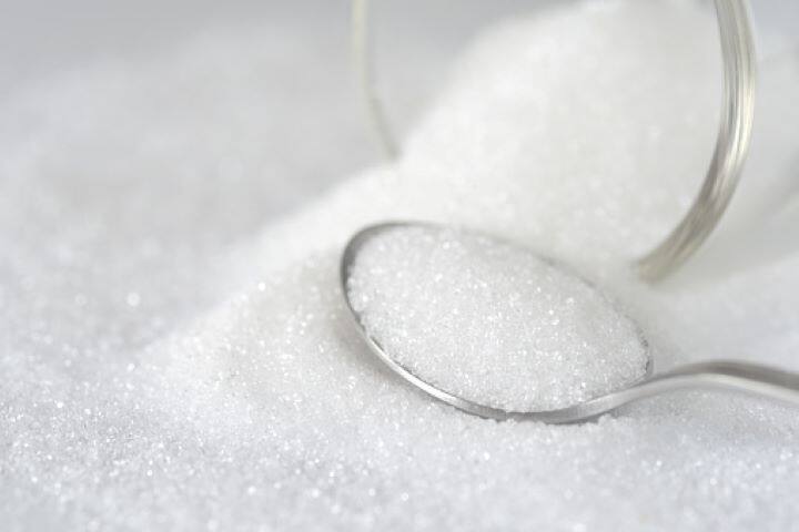 Modi Government decide to conditional ban imposed on export of sugar price stability महागाईत 'गोड' बातमी; साखरेच्या निर्यातीवर 31 ऑक्टोबरपर्यंत बंदी, केंद्र सरकारचा मोठा निर्णय