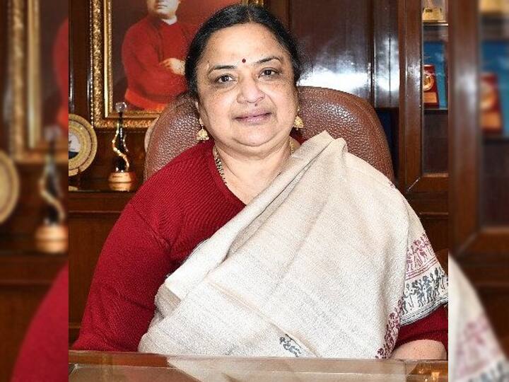 JNU VS Santishree Dhulipudi Pandit Awarded the Shrimati Sushma Swaraj Stree Shakti Samman JNU VC: जेएनयू की वीसी शांतिश्री धूलिपुड़ी पंडित को श्रीमती सुषमा स्वराज स्त्री शक्ति सम्मान 2022 से किया सम्मानित
