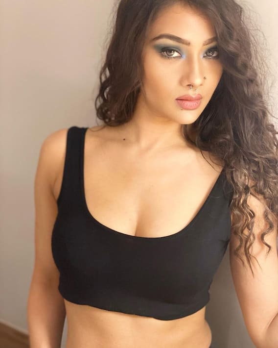 In Pics: भोजपुरी एक्ट्रेस Namrata Malla के ब्लैक बिकिनी में करवाया फोटशूट, तस्वीरें देख फैंस के उड़े होश