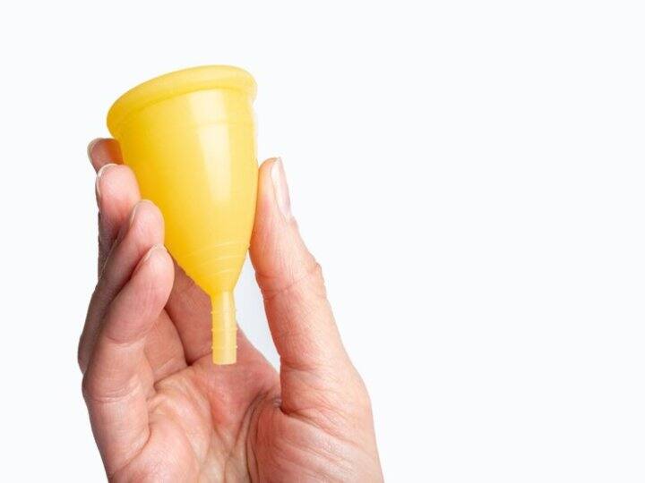 इसमें संक्रमण होने का खतरा नहीं होता. वहीं, आपको अपने कप को पैड की तरह बार-बार बदलना नहीं पड़ता. इसे साफ कर के आप दोबारा इस्तेमाल कर सकते हैं.