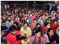 Kashmiri Pandit: जम्मू-कश्मीर सरकार का बड़ा ऐलान, पीएमआरपी के तहत काम करने वाले कर्मचारियों की सुरक्षित स्थानों पर होगी पोस्टिंग