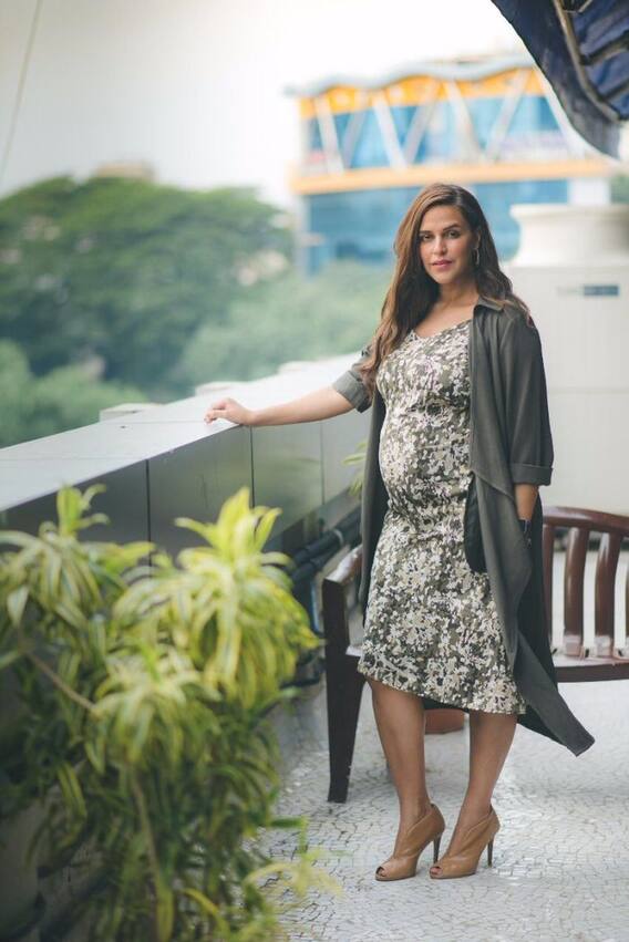 Celeb Mommies: मैटरनिटी फेज में खिल उठा इन हसीनाओं का चेहरा, देखें बॉलीवुड एक्ट्रेसेस का प्रेगनेंसी ग्लो