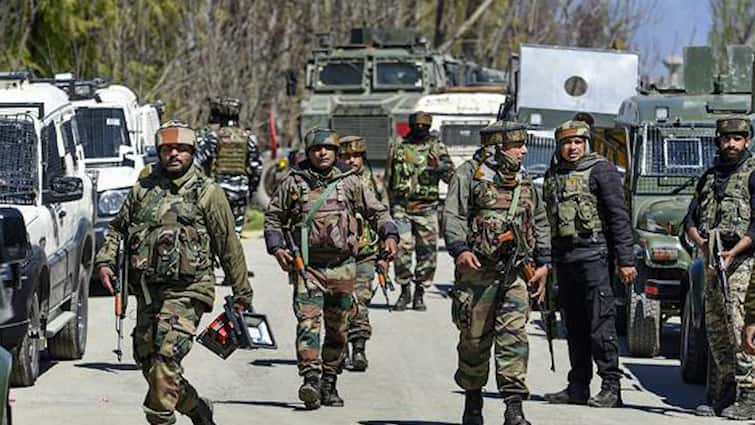 Kashmir: श्रीनगर के पलपोरा संगम क्षेत्र में सुरक्षाबलों को बड़ी कामयाबी, मार गिराया लश्कर का आतंकी आदिल पारे
